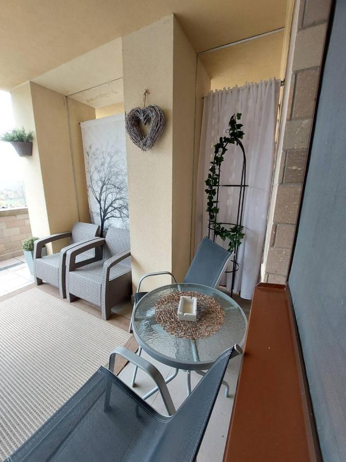 Gyogyvoelgy Apartman エゲルサローク エクステリア 写真